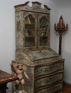 Venetian Cabinet